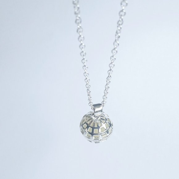 Silver Plated Pendant & Round Basket Weave Cage - Picture 4 of 13